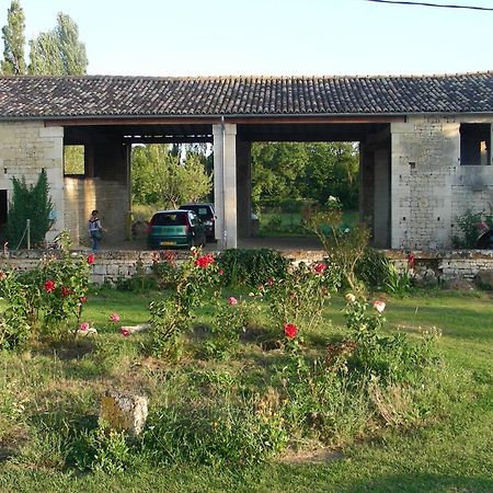 Chambres D'Hotes Entre Niort Et Marais Poitevin Bessines Luaran gambar
