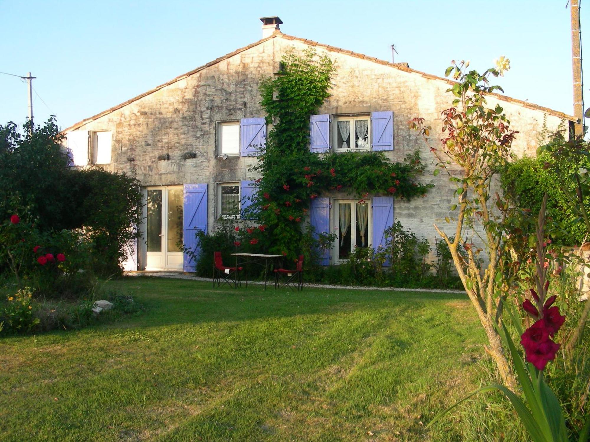Chambres D'Hotes Entre Niort Et Marais Poitevin Bessines Luaran gambar